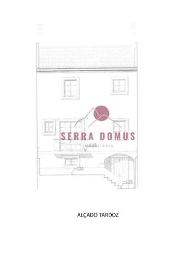 Terreno constituído por 2 Lotes urbanos na Urbanização da Cavaleira