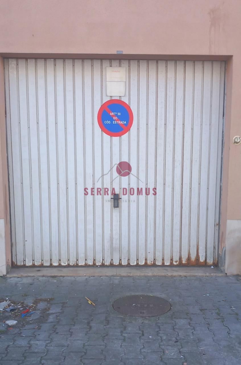 Garagem Exterior Fitares