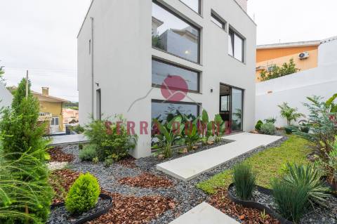 Moradia T3  de Luxo na Amoreira, Cascais