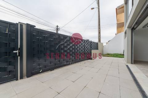 Moradia T3  de Luxo na Amoreira, Cascais