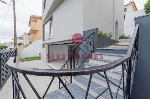 Moradia T3  de Luxo na Amoreira, Cascais