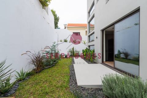 Moradia T3  de Luxo na Amoreira, Cascais