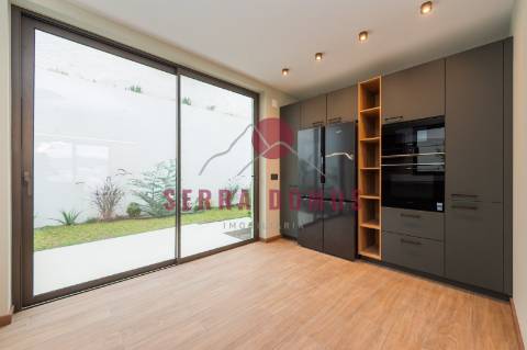 Moradia T3  de Luxo na Amoreira, Cascais