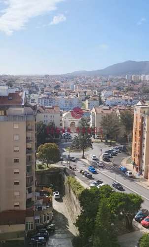 Apartamento T2 Tapada das Mercês