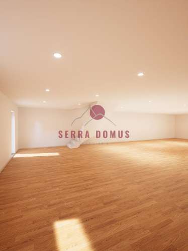 Moradia por concluir em Alvide, Alcabideche