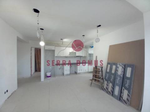 Magnífico Apartamento T4  no Laranjeiro