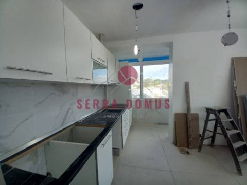 Magnífico Apartamento T4  no Laranjeiro