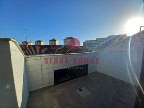 Apartamento  Duplex T3- Costa Caparica