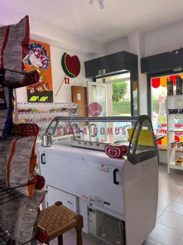 Loja em Mem Martins para arrendamento