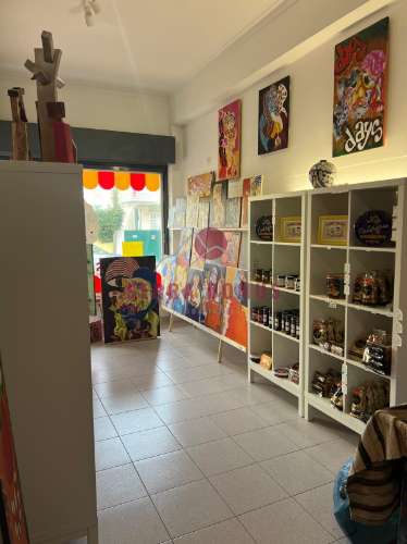 Loja em Mem Martins para arrendamento