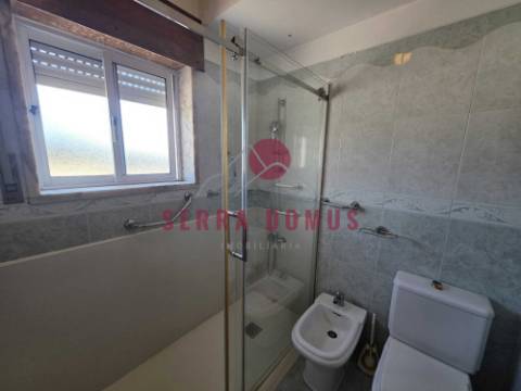 Apartamento T3 (Frente PSP de Rio de Mouro)