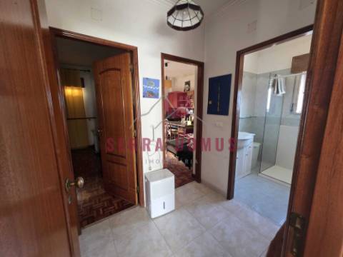 Apartamento T3 (Frente PSP de Rio de Mouro)