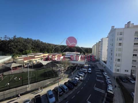 Apartamento T3 (Frente PSP de Rio de Mouro)