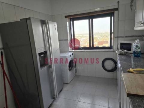 Excelente T2 Duplex com Terraço p/ ARRENDAMENTO em São Brás