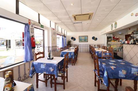 Restaurante localizado zona turística para venda em Albufeira , Santa Eulália