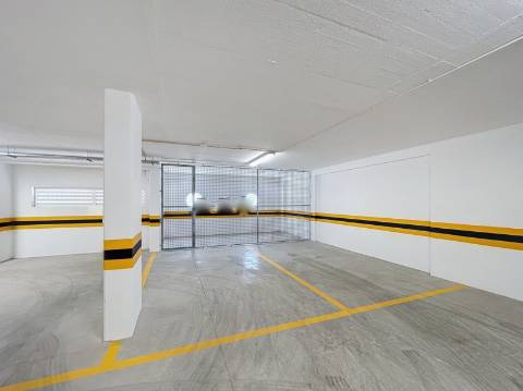 T3 com esplêndida vista mar e a 300 metros da praia em Albufeira