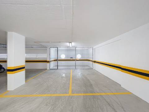 T3 com esplêndida vista mar e a 300 metros da praia em Albufeira