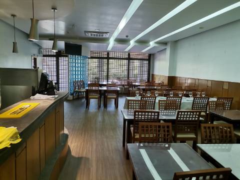 LOJA c/ Restaurante, Pastelaria c/Fábrica, Cafetaria, Equipada, Pronto a Funcionar