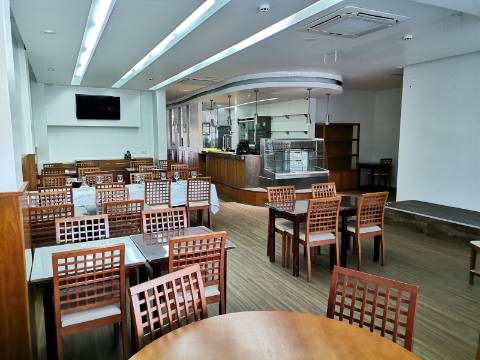 LOJA c/ Restaurante, Pastelaria c/Fábrica, Cafetaria, Equipada, Pronto a Funcionar