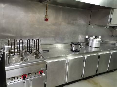 LOJA c/ Restaurante, Pastelaria c/Fábrica, Cafetaria, Equipada, Pronto a Funcionar