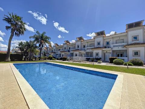 Moradia 3 quartos para venda em Albufeira e Olhos de Água