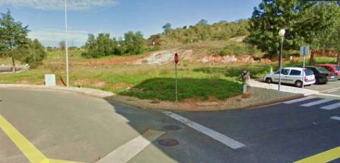 Lotes aprovados e executados para construção de prédios com piscina comum para venda em Tunes, Silves