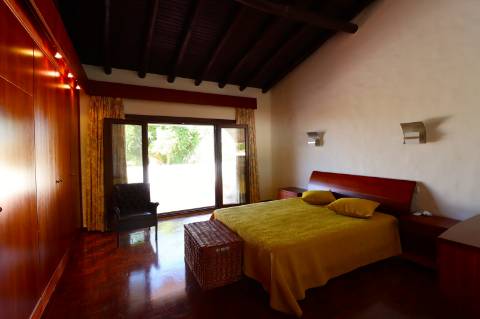 Moradia com 4+1 quartos para venda em Guia, Albufeira