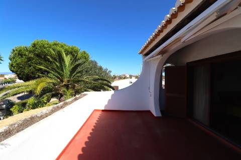 Moradia com 4+1 quartos para venda em Guia, Albufeira