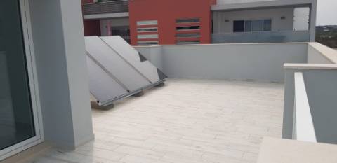 Esplendida Moradia V3 com vistas desafogadas em Ferragudo