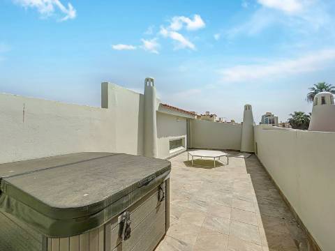 MORADIA COM 3 QUARTOS PARA VENDA EM ALBUFEIRA