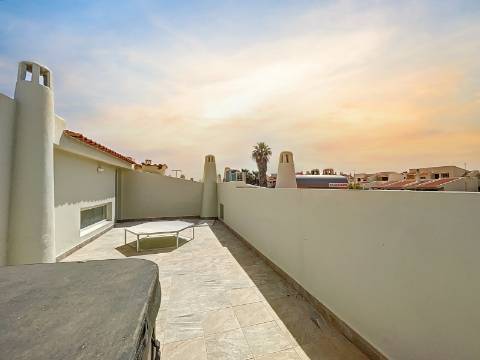 MORADIA COM 3 QUARTOS PARA VENDA EM ALBUFEIRA