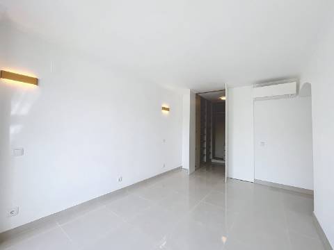 MORADIA COM 3 QUARTOS PARA VENDA EM ALBUFEIRA