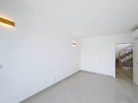 MORADIA COM 3 QUARTOS PARA VENDA EM ALBUFEIRA