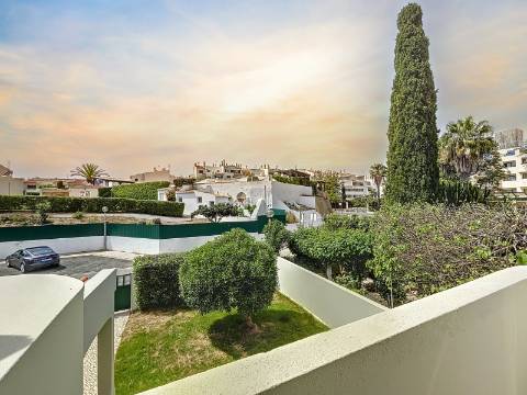 MORADIA COM 3 QUARTOS PARA VENDA EM ALBUFEIRA