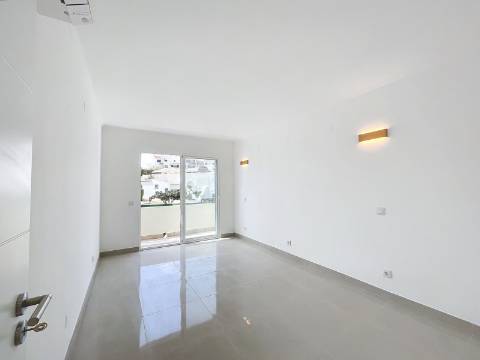 MORADIA COM 3 QUARTOS PARA VENDA EM ALBUFEIRA