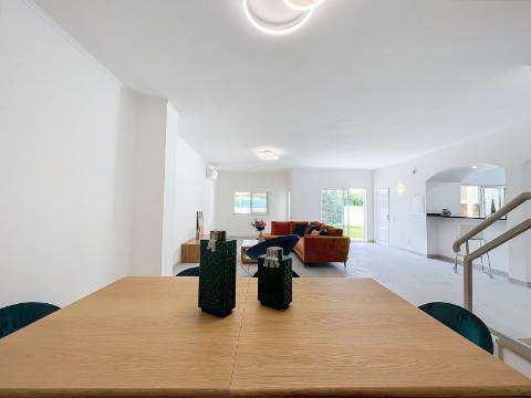 MORADIA COM 3 QUARTOS PARA VENDA EM ALBUFEIRA