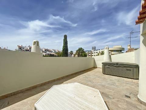 MORADIA COM 3 QUARTOS PARA VENDA EM ALBUFEIRA