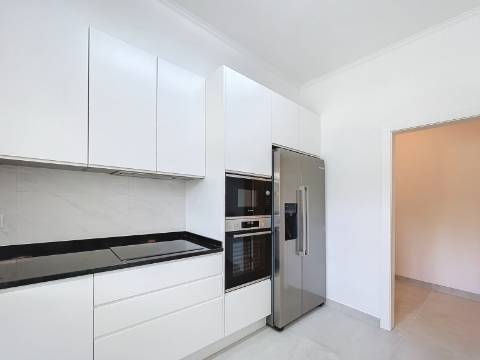 MORADIA COM 3 QUARTOS PARA VENDA EM ALBUFEIRA