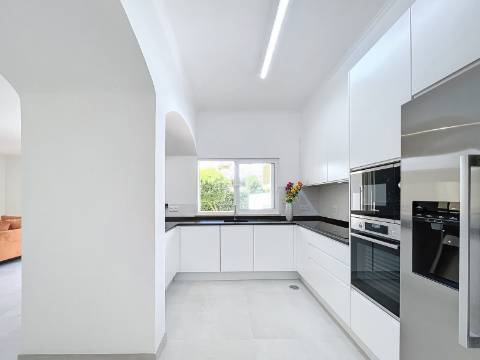 MORADIA COM 3 QUARTOS PARA VENDA EM ALBUFEIRA