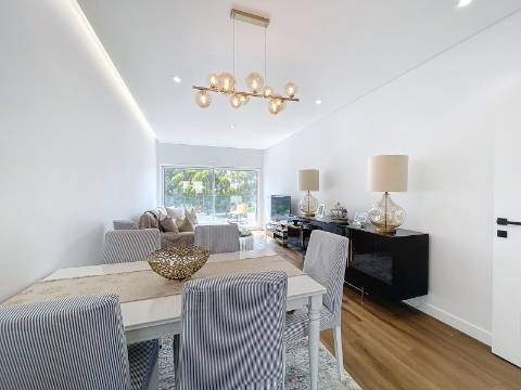 T2 com esplêndida vista mar e a 300 metros da praia em Albufeira