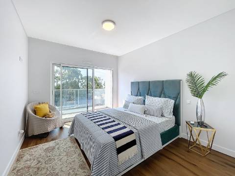 T2 com esplêndida vista mar e a 300 metros da praia em Albufeira