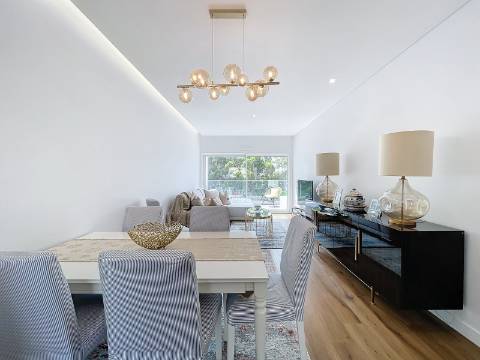 T2 com esplêndida vista mar e a 300 metros da praia em Albufeira