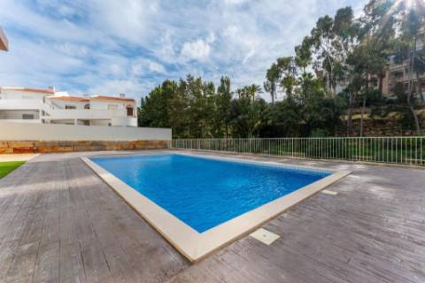 T2 com esplêndida vista mar e a 300 metros da praia em Albufeira