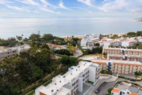 T2 com esplêndida vista mar e a 300 metros da praia em Albufeira