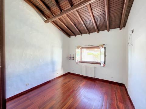 Moradia com 4+1 quartos para venda em Guia, Albufeira