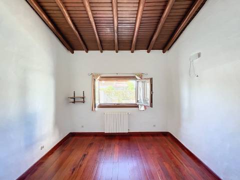 Moradia com 4+1 quartos para venda em Guia, Albufeira