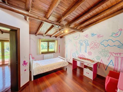 Moradia com 4+1 quartos para venda em Guia, Albufeira