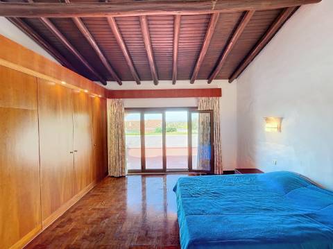 Moradia com 4+1 quartos para venda em Guia, Albufeira