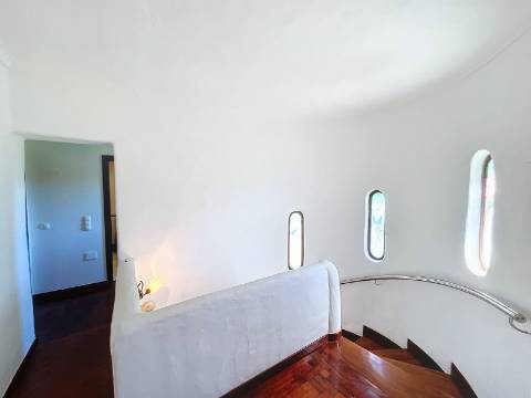 Moradia com 4+1 quartos para venda em Guia, Albufeira