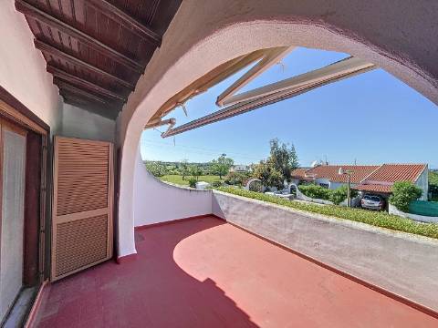 Moradia com 4+1 quartos para venda em Guia, Albufeira